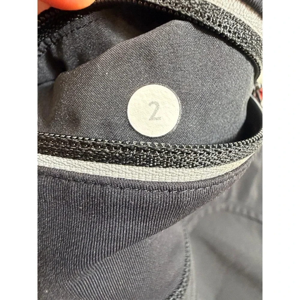 Lululemon Speed Up Short Black Running Athletic Shorts Size 2 2.5 Inch Inseam